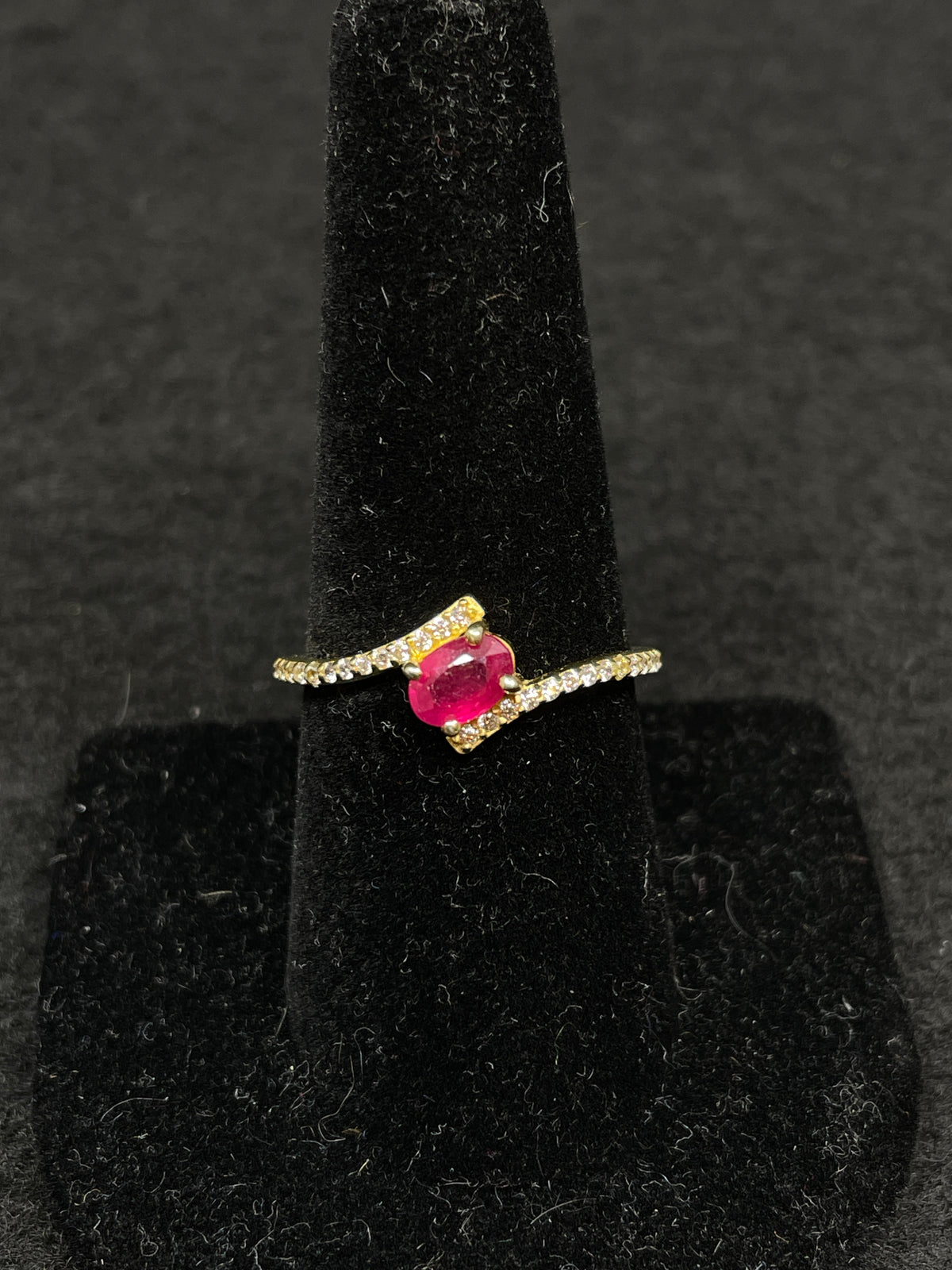 Gold, Diamond, Ruby Ring (0KA00R)