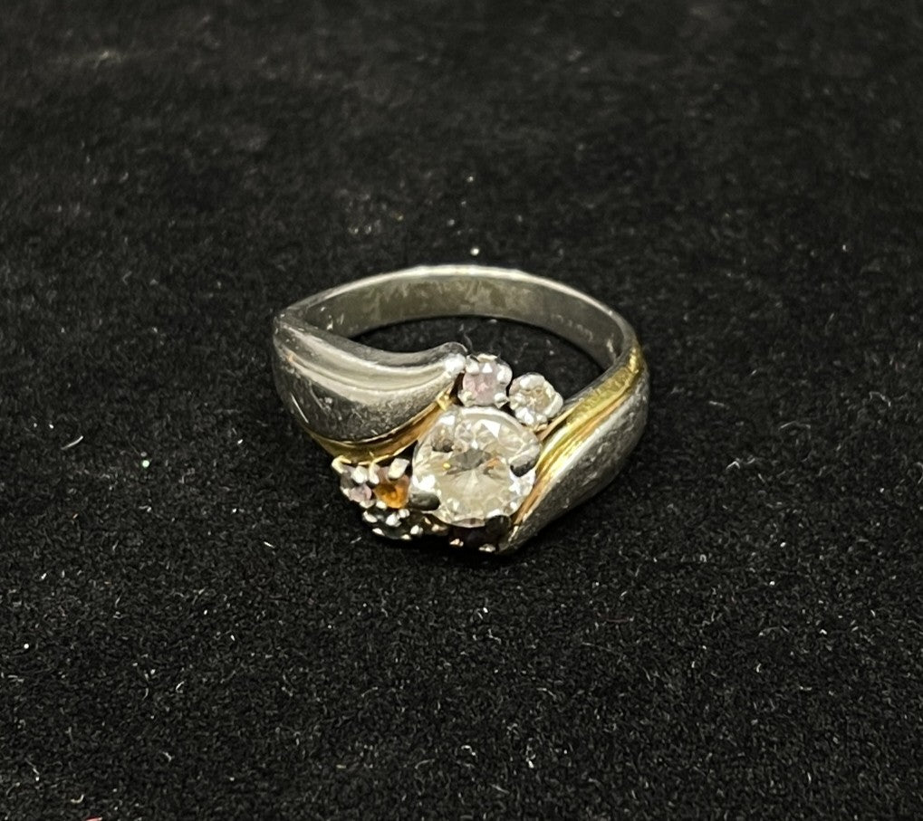Diamond and Platinum Grandmother's Ring (0IM001)