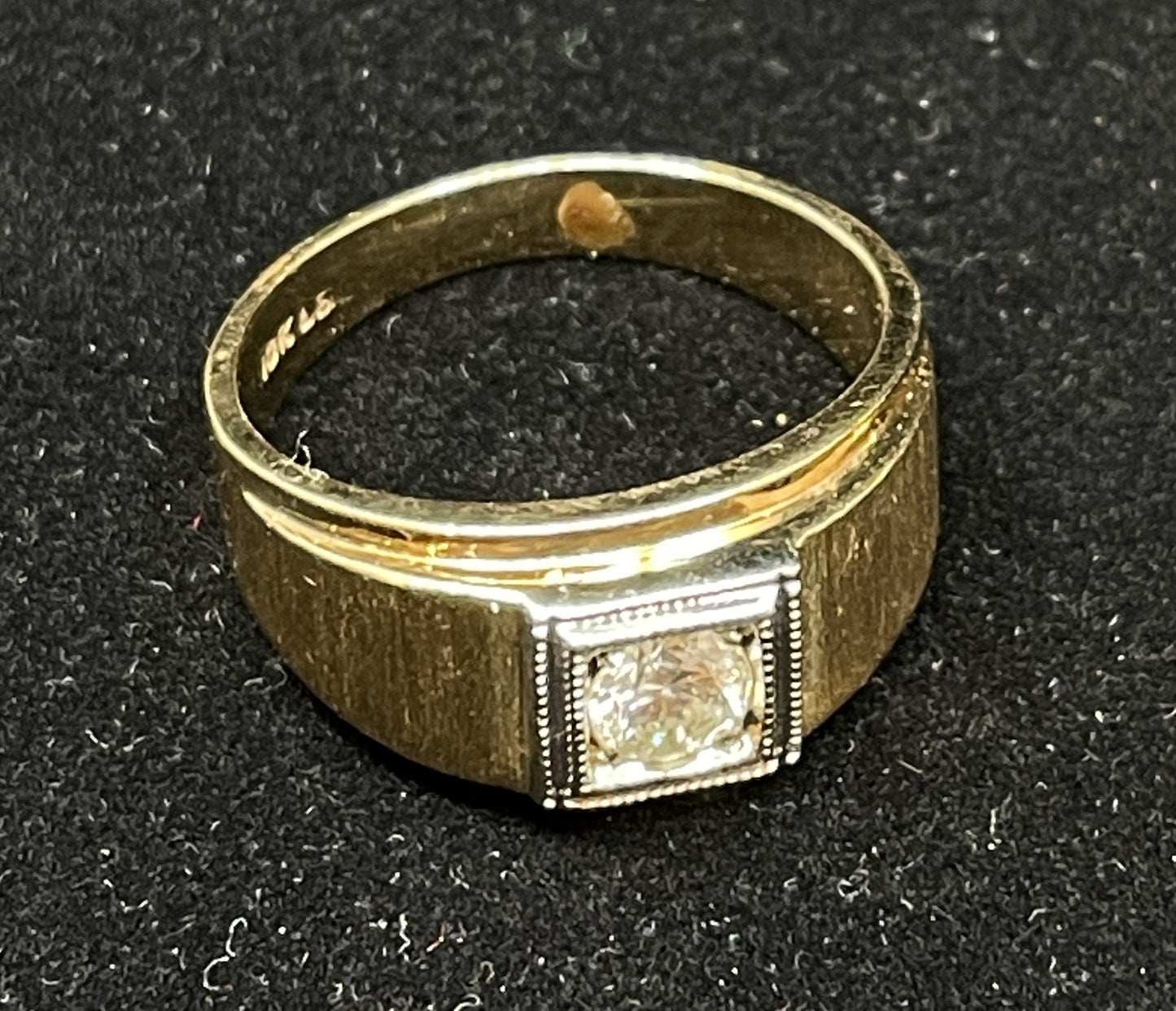 Men's 10k and .75ct Diamond Ring (0IM006)