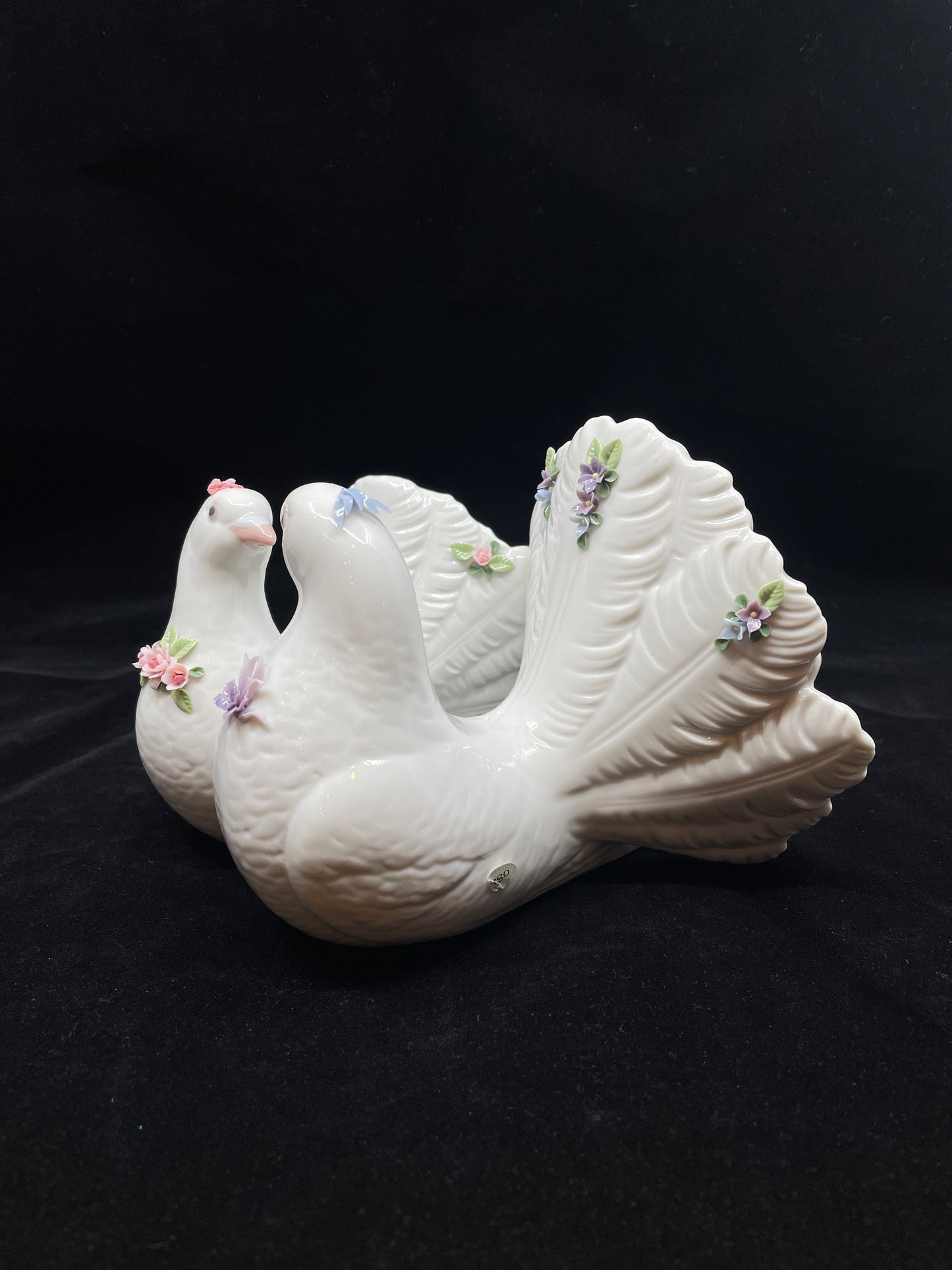 Lladro Doves with Flowers w box (0IL005)