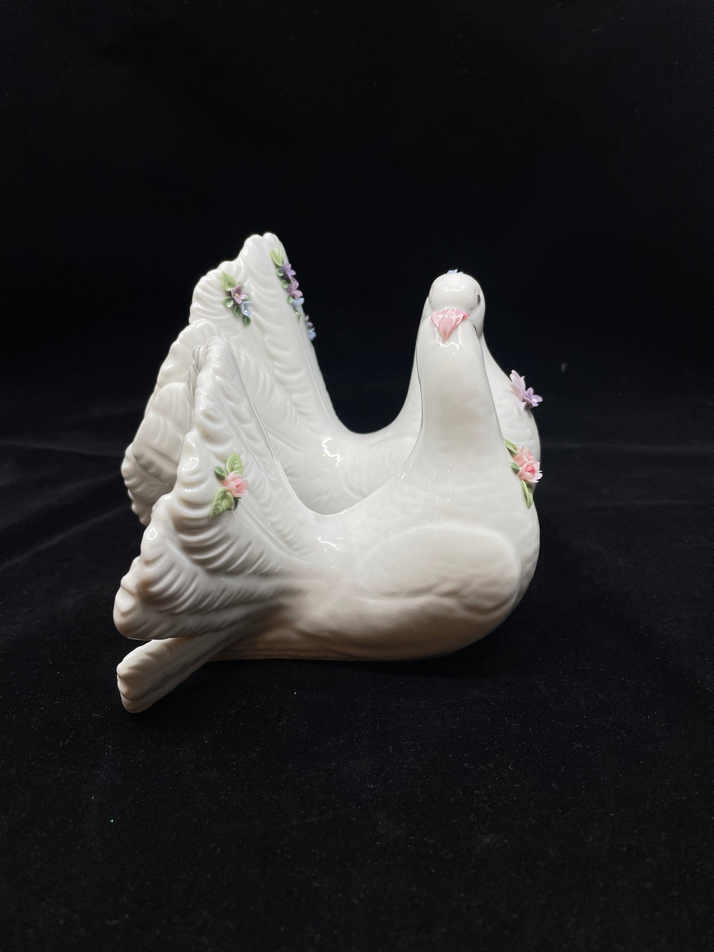 Lladro Doves with Flowers w box (0IL005)