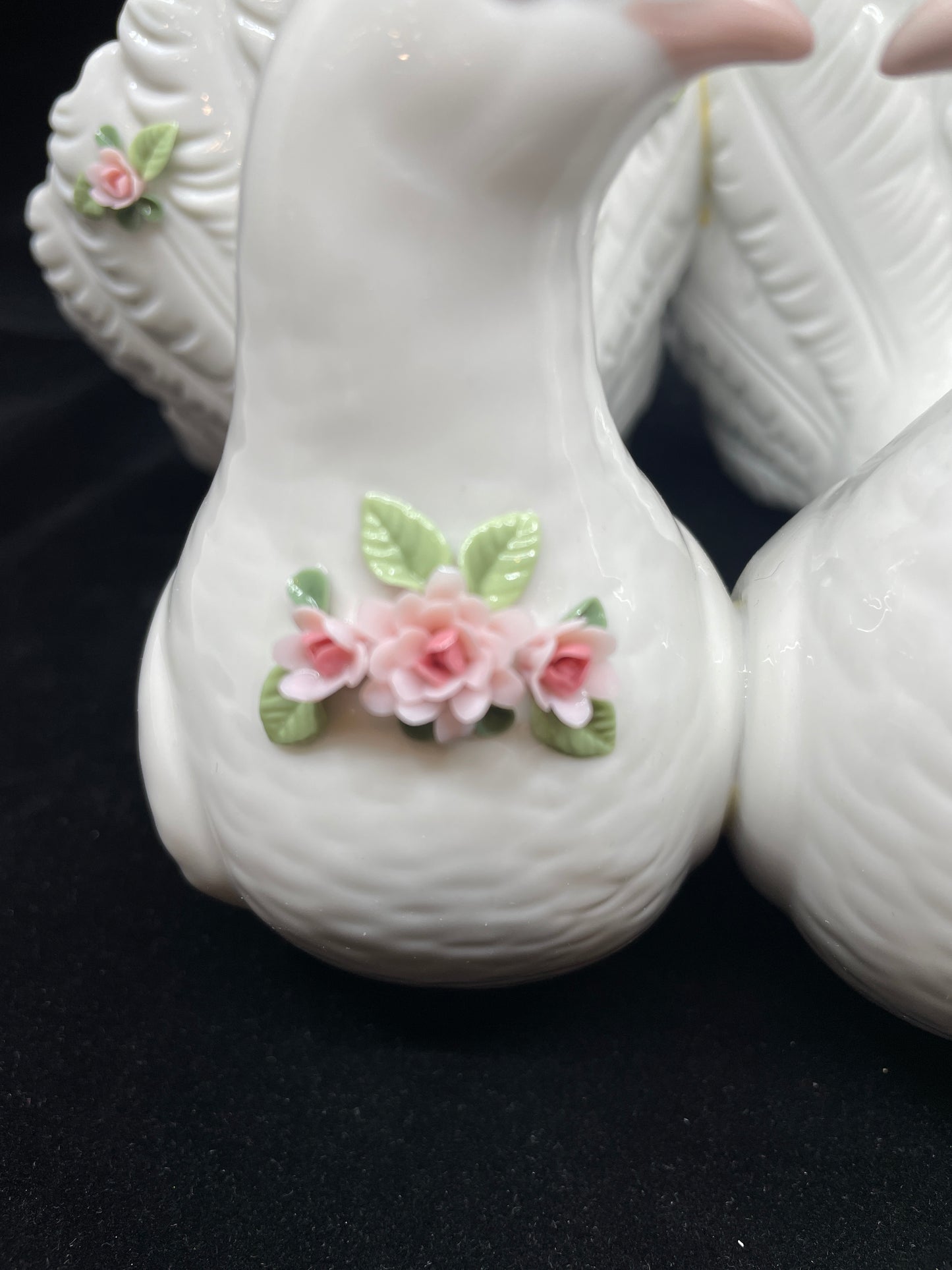 Lladro Doves with Flowers w box (0IL005)