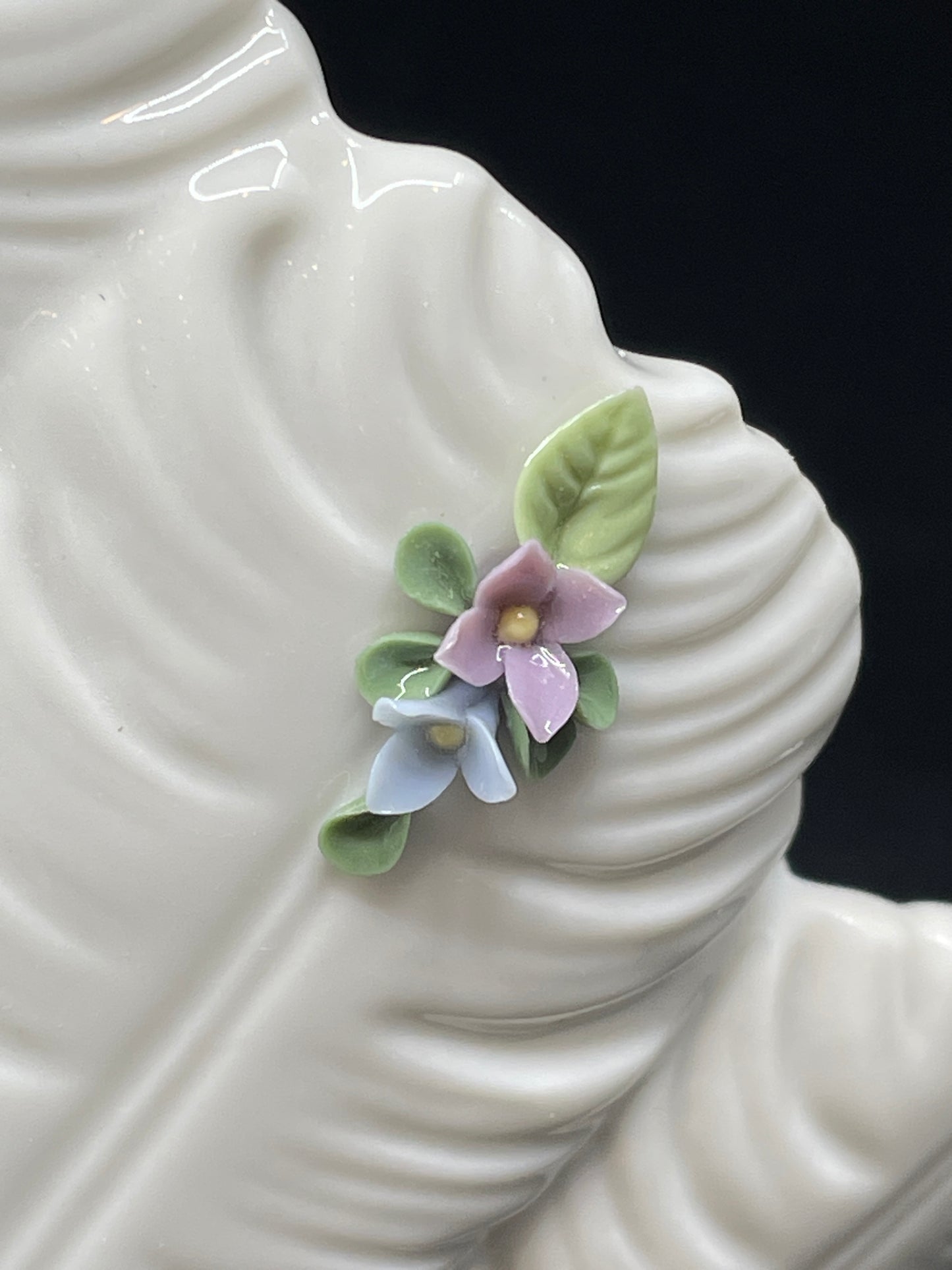 Lladro Doves with Flowers w box (0IL005)