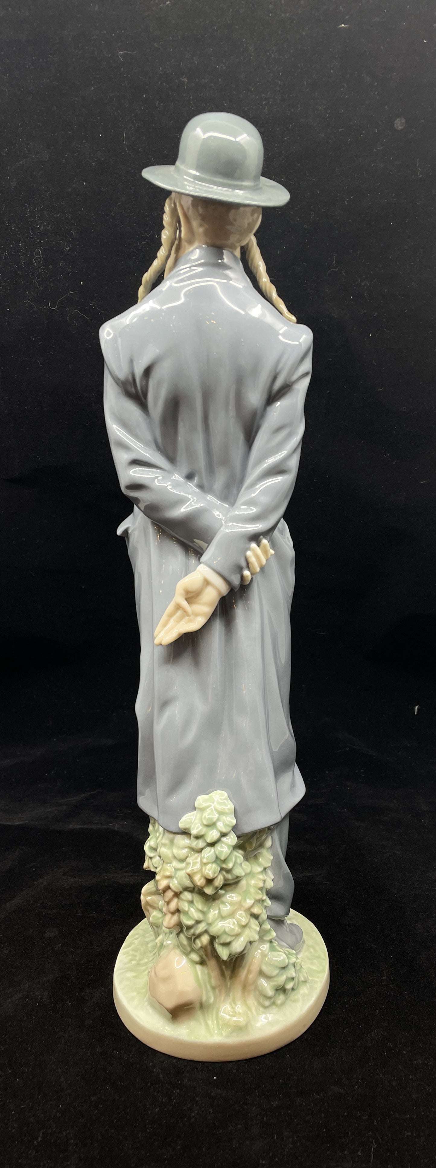 Lladro Rabbi 6209 with Box (0IA002)