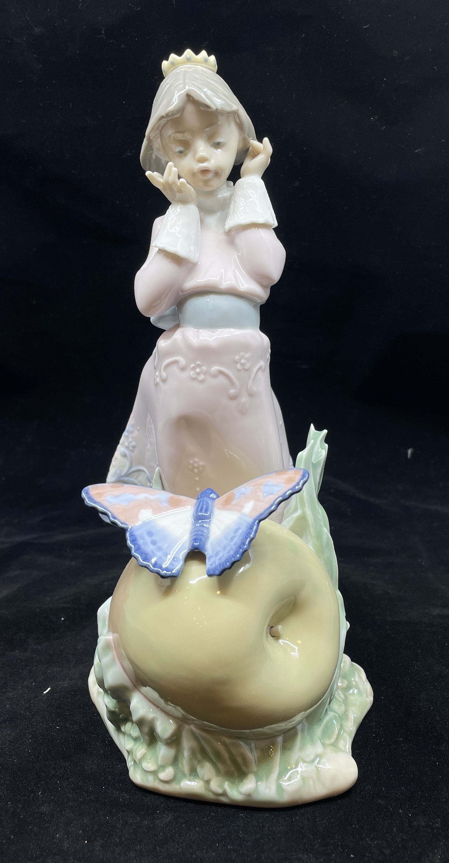 Lladro Land of Giants with Box (0IL003)