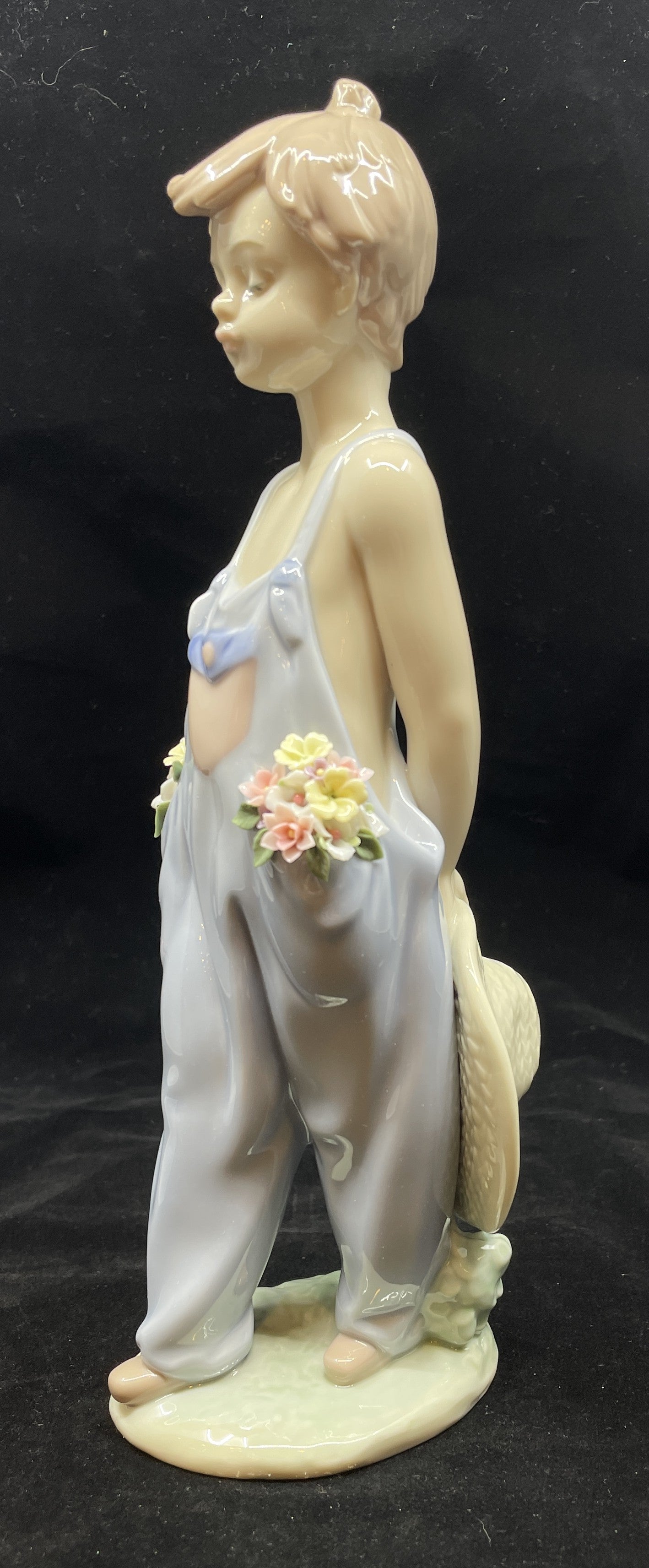 Lladro Pocket Full of Wishes #7650 with box (0IL00D)