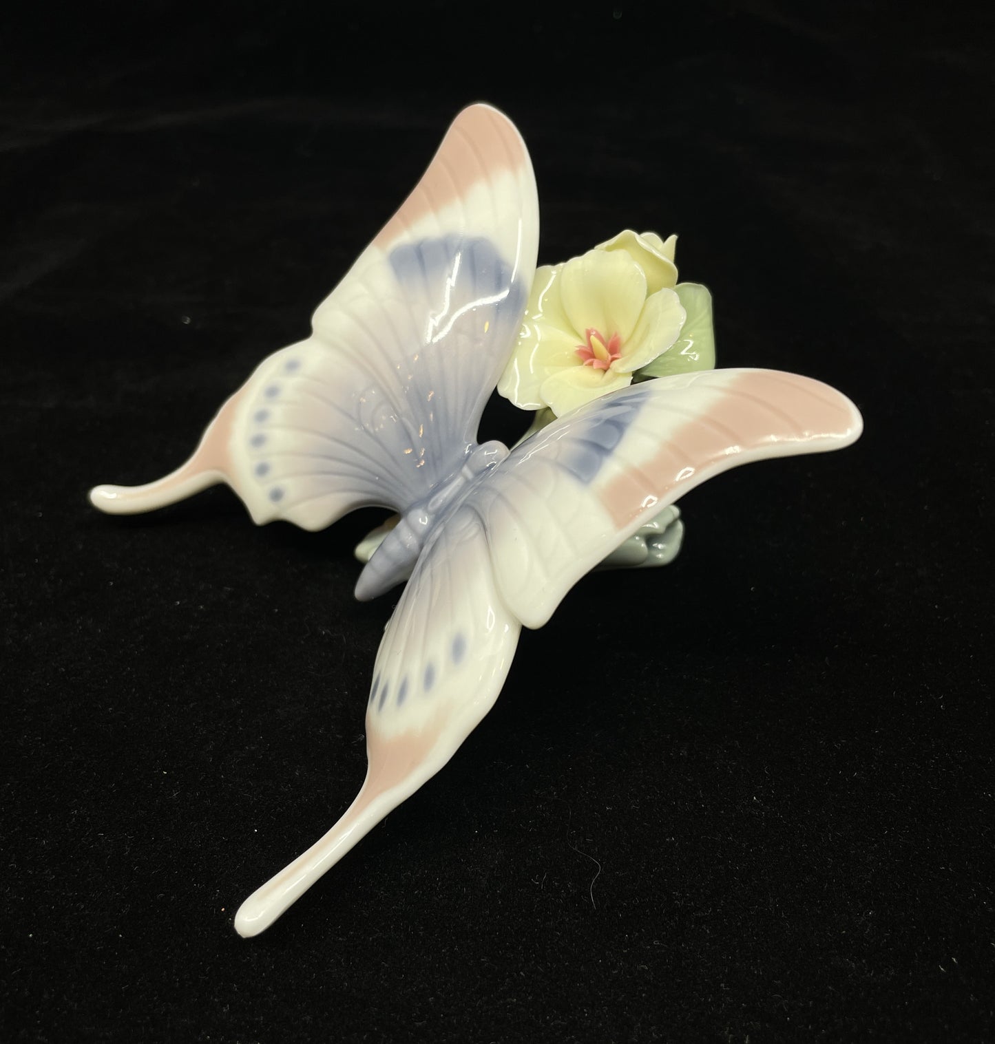 Lladro A Moments Rest #6173 with box (0IL00F)