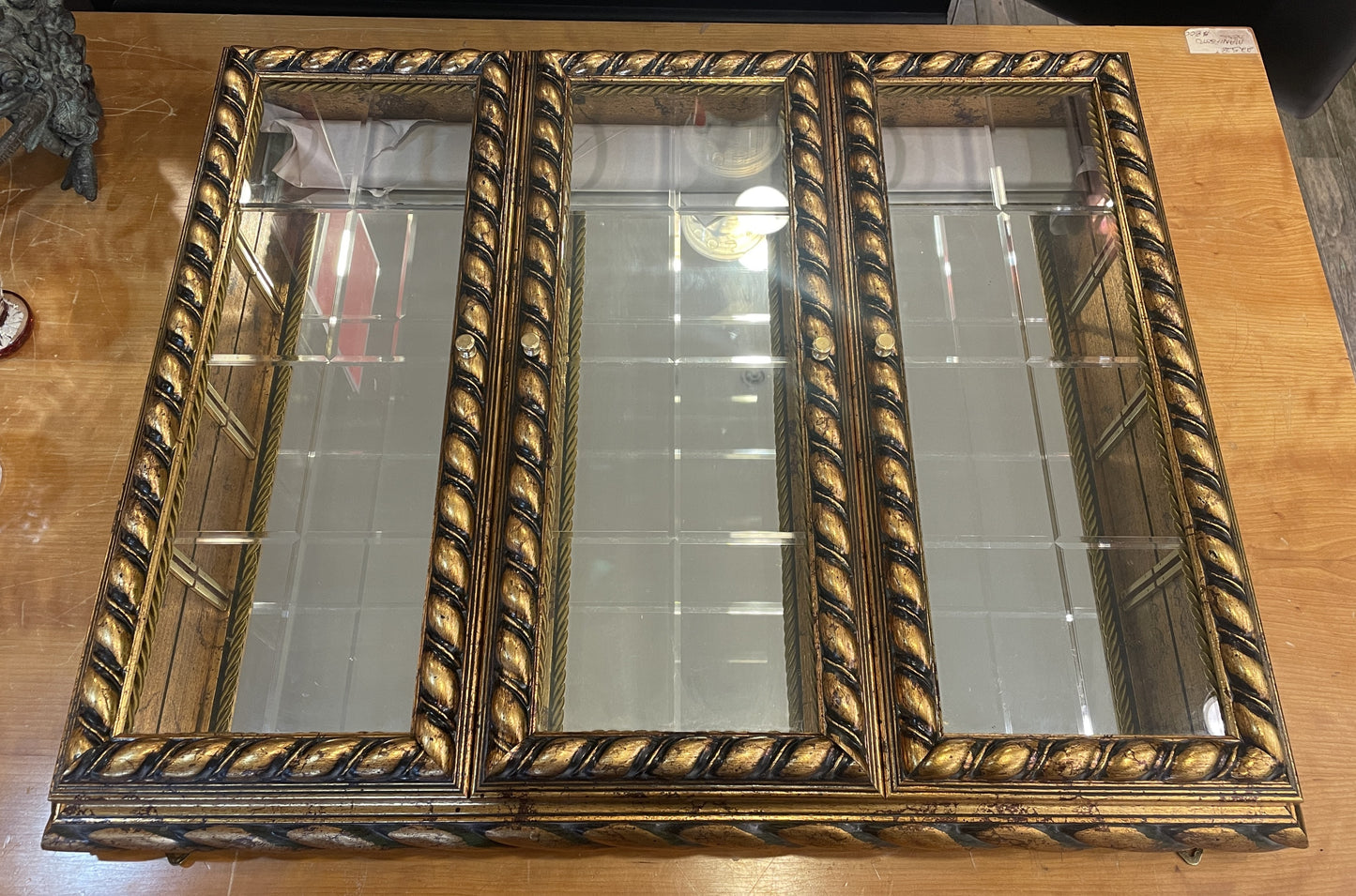 Gold Wall Curio (0MG003)