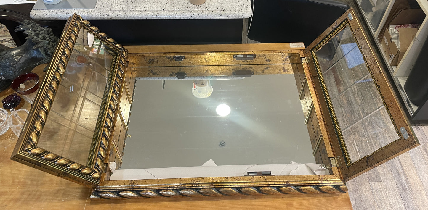 Gold Wall Curio (0MG003)