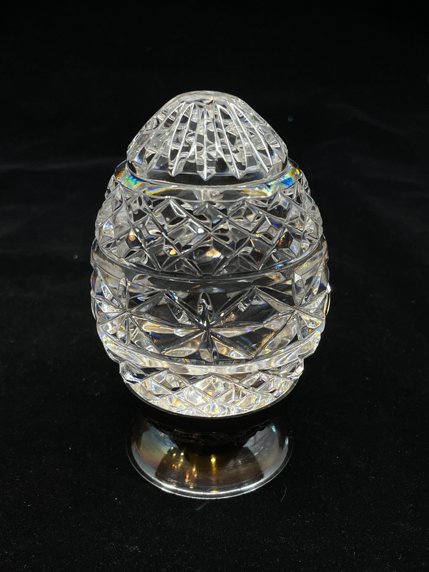 Waterford Egg #7 paperweight with box (0IL007)