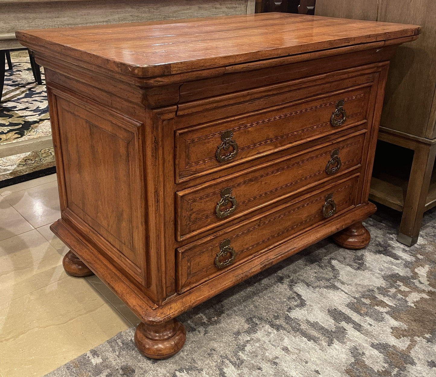 Bausman Chest of Drawers/Nightstand (0HP00S)