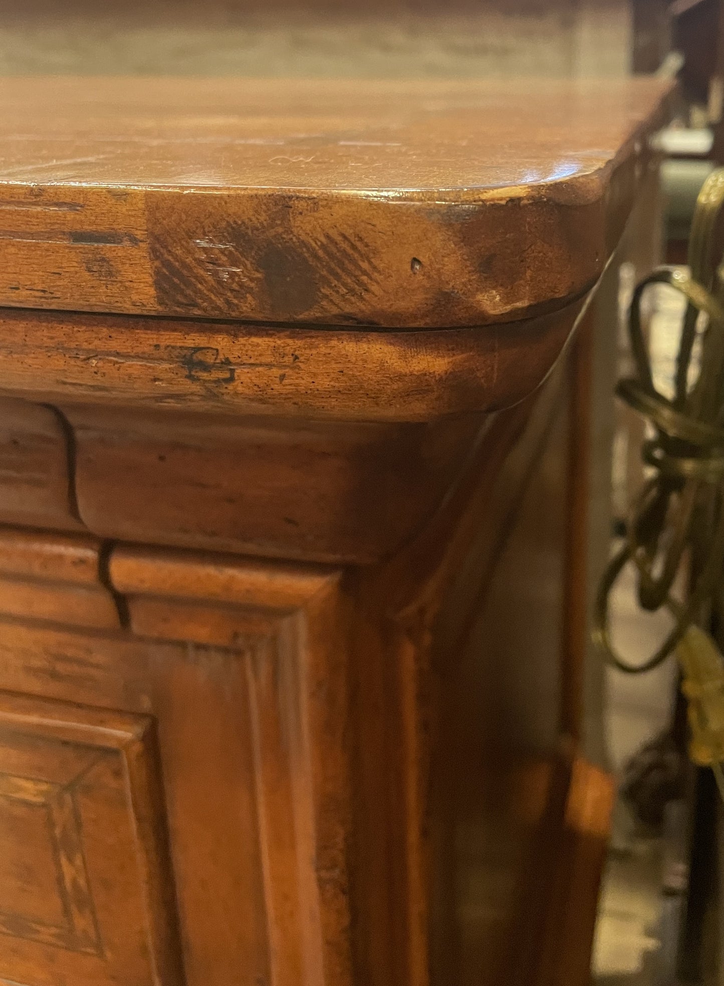 Bausman Chest of Drawers/Nightstand (0HP00S)