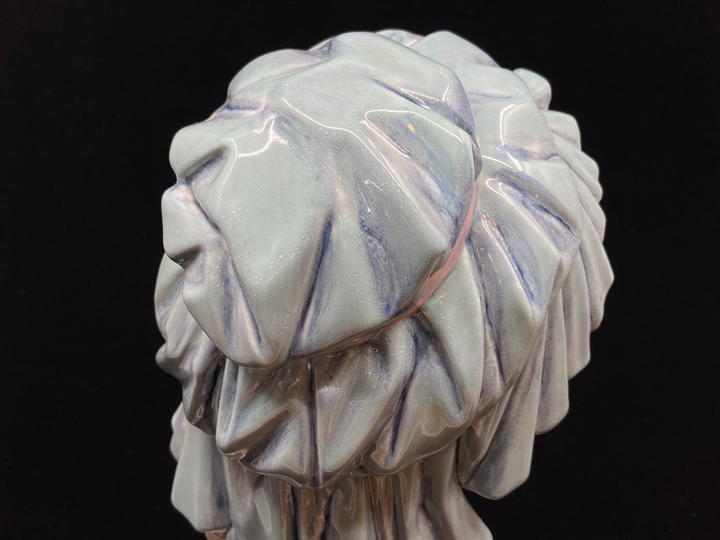 Lladro #8049 Bright Eyes Bust (U6KJ68)