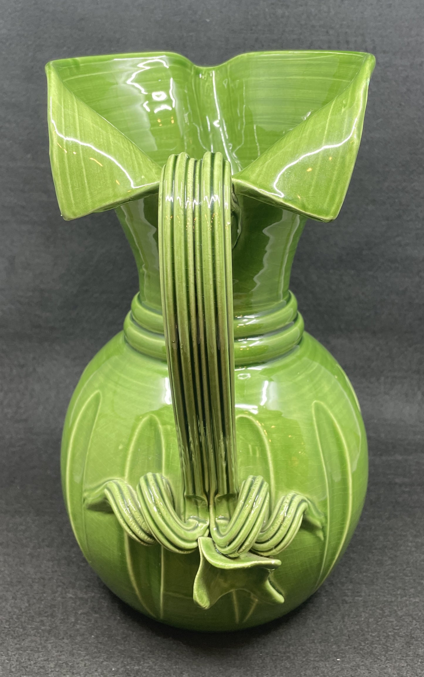Vietri Tuscan Garden Pitcher in Green (0JL01C)