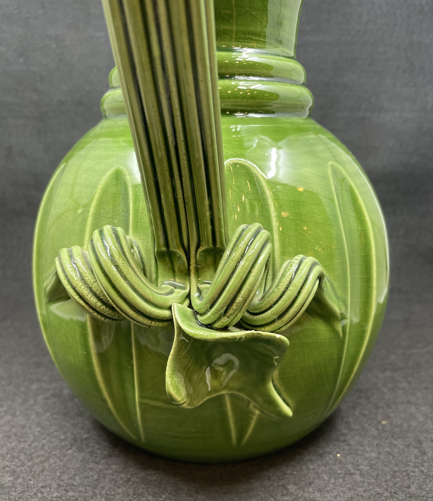 Vietri Tuscan Garden Pitcher in Green (0JL01C)