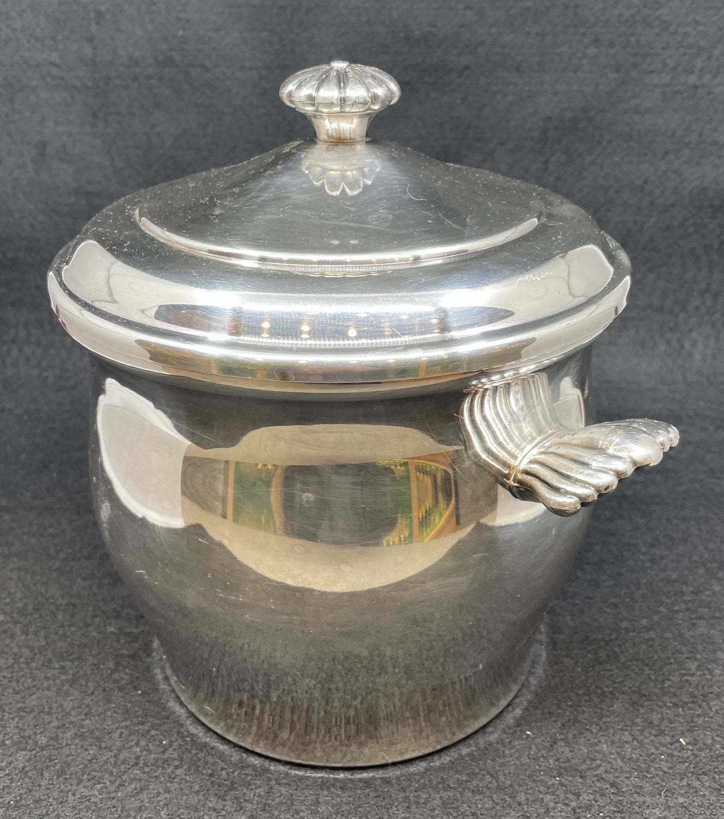 Rogers Bros Silverplate Ice Bucket (0JL01E)