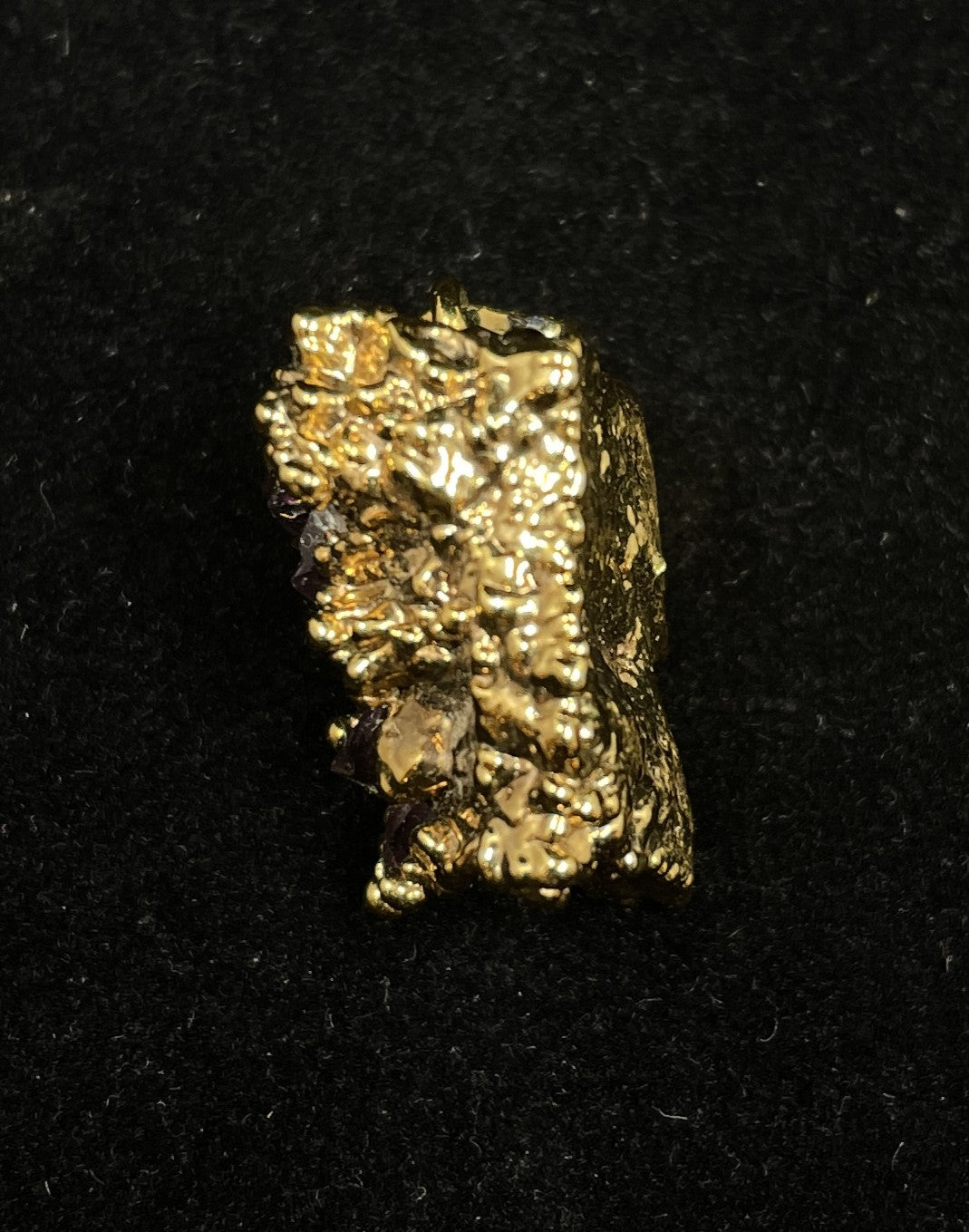 Gold dipped Amethyst Pendant (0HO017)