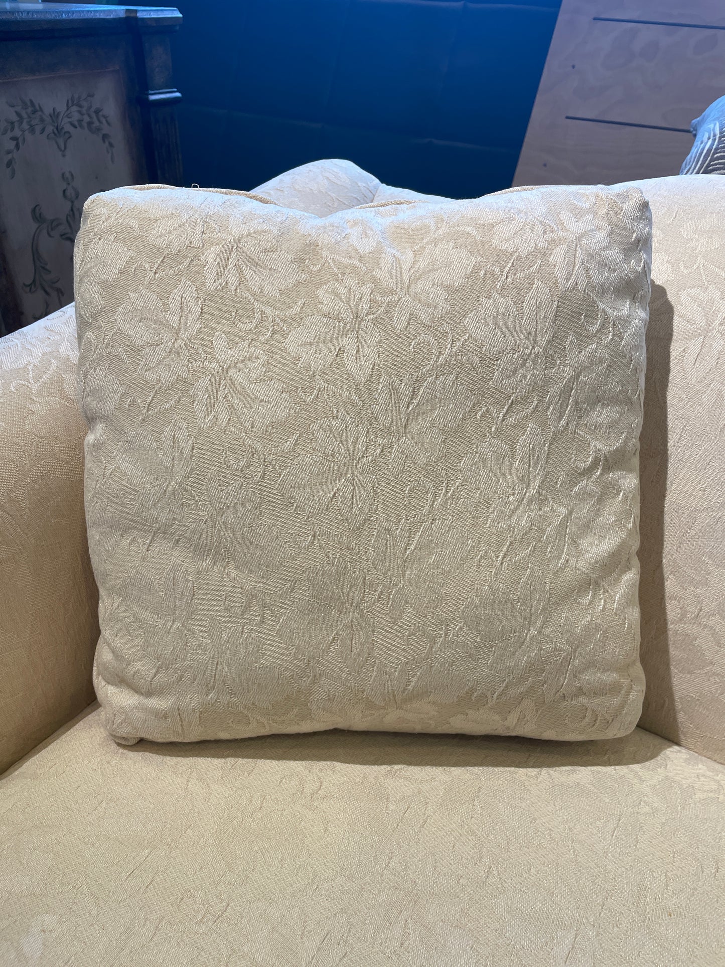 Sovereign by Hickory Chair Co. Damask Camel Back Sofa (0IP001)