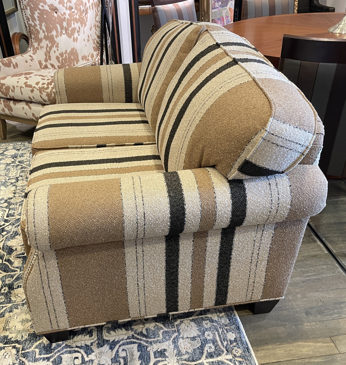 Craftmaster Striped Loveseat (0NX00R)