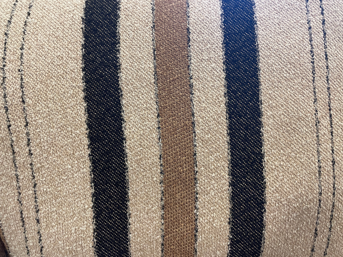 Craftmaster Striped Loveseat (0NX00R)