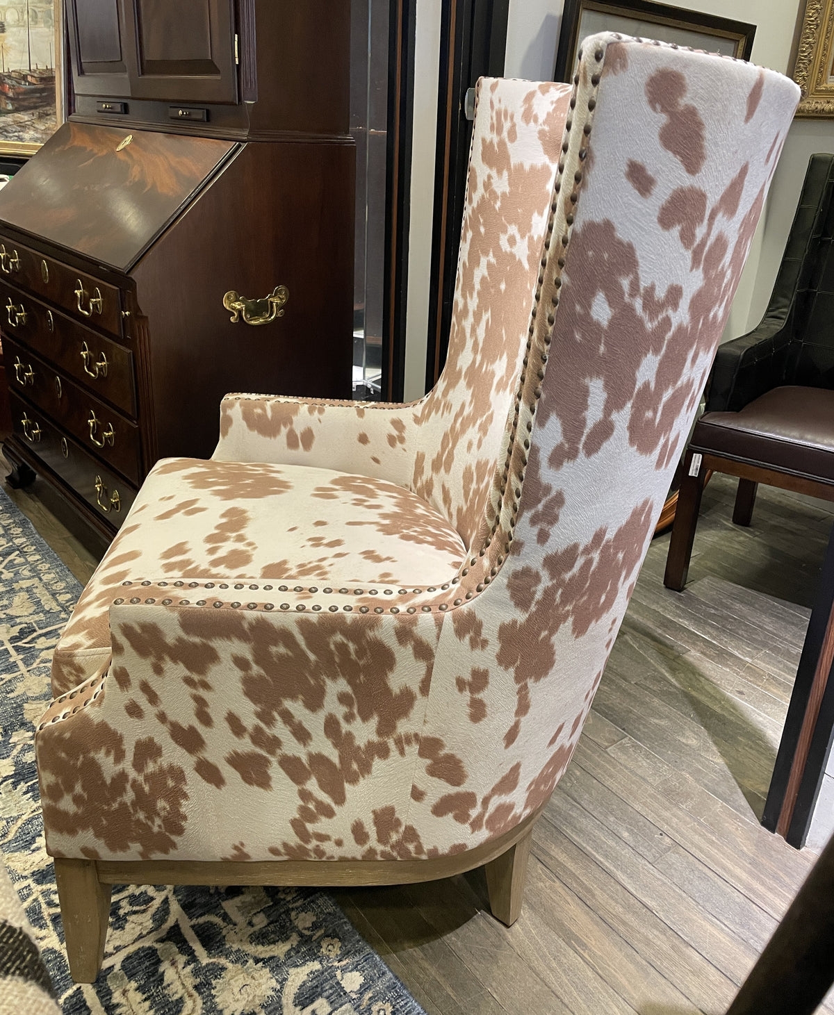 Brown Cow Wingback (0NX00P)