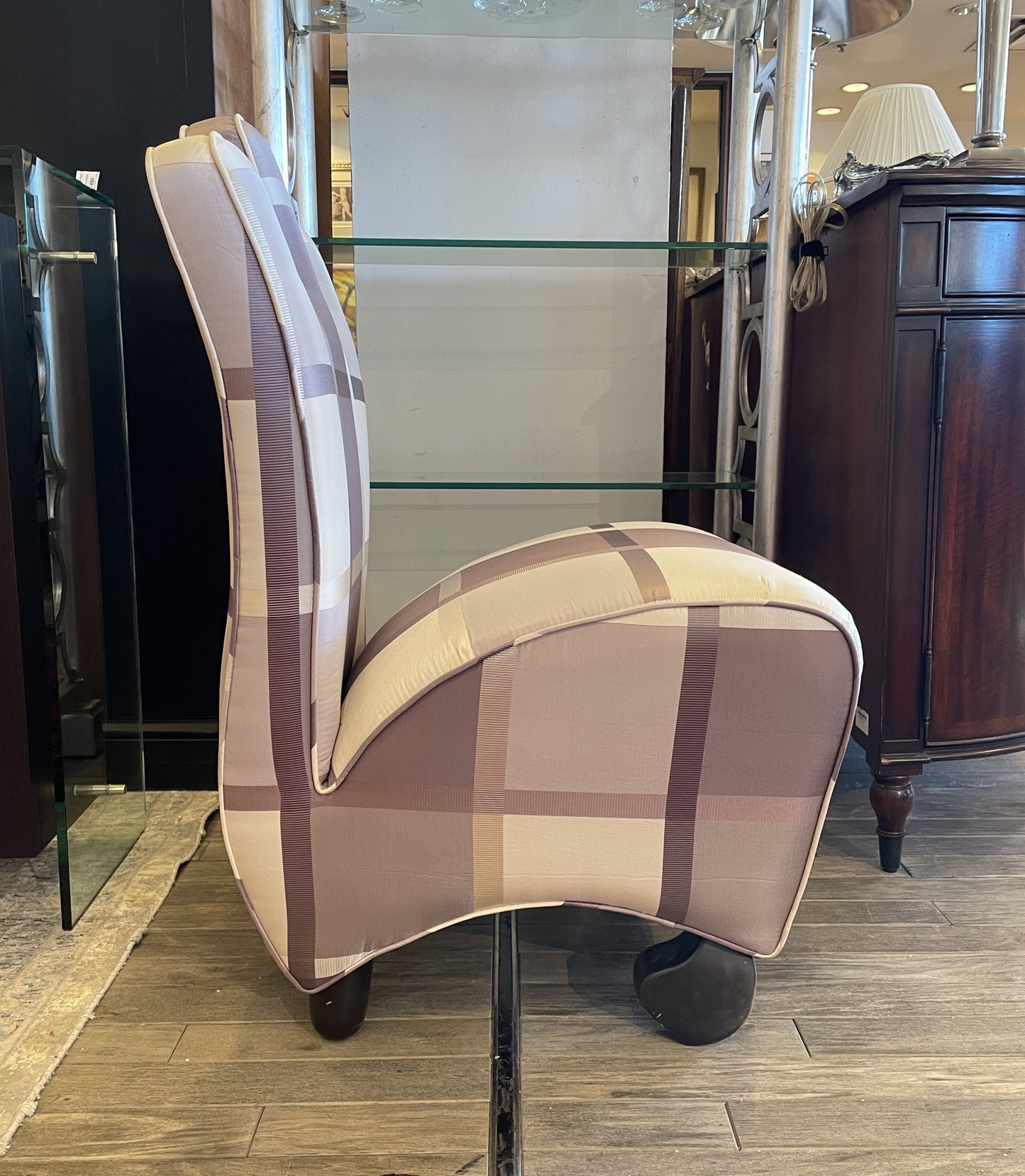 Purple Plaid Three Prong Vanity Chair (0AG00D)
