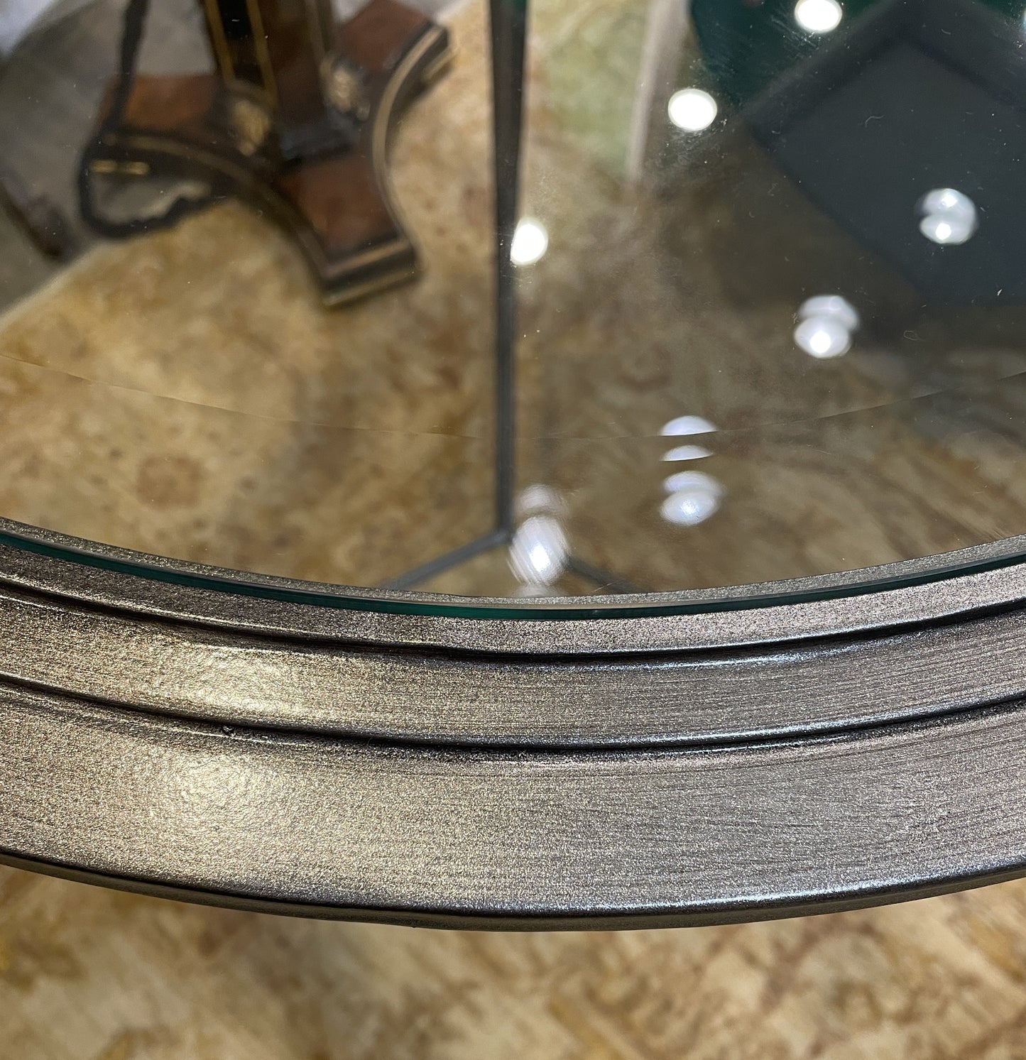 Round Iron and Glass End Table in Matte Chrome (0IV00G)