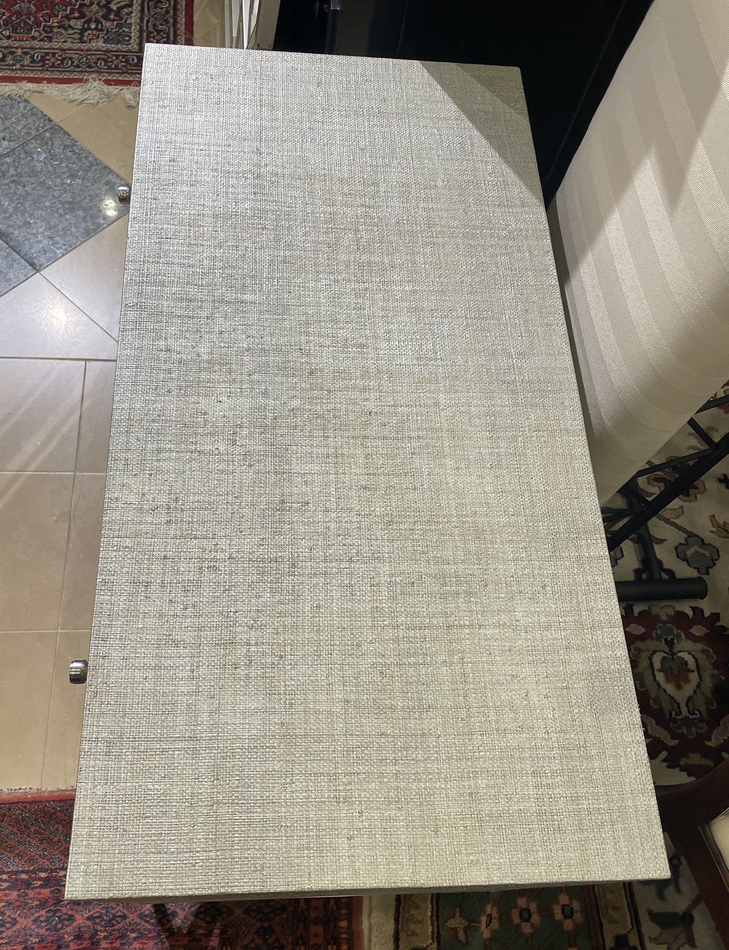 Bernhardt "Saba" Grasscloth Nightstands, a pair (0IV00J)