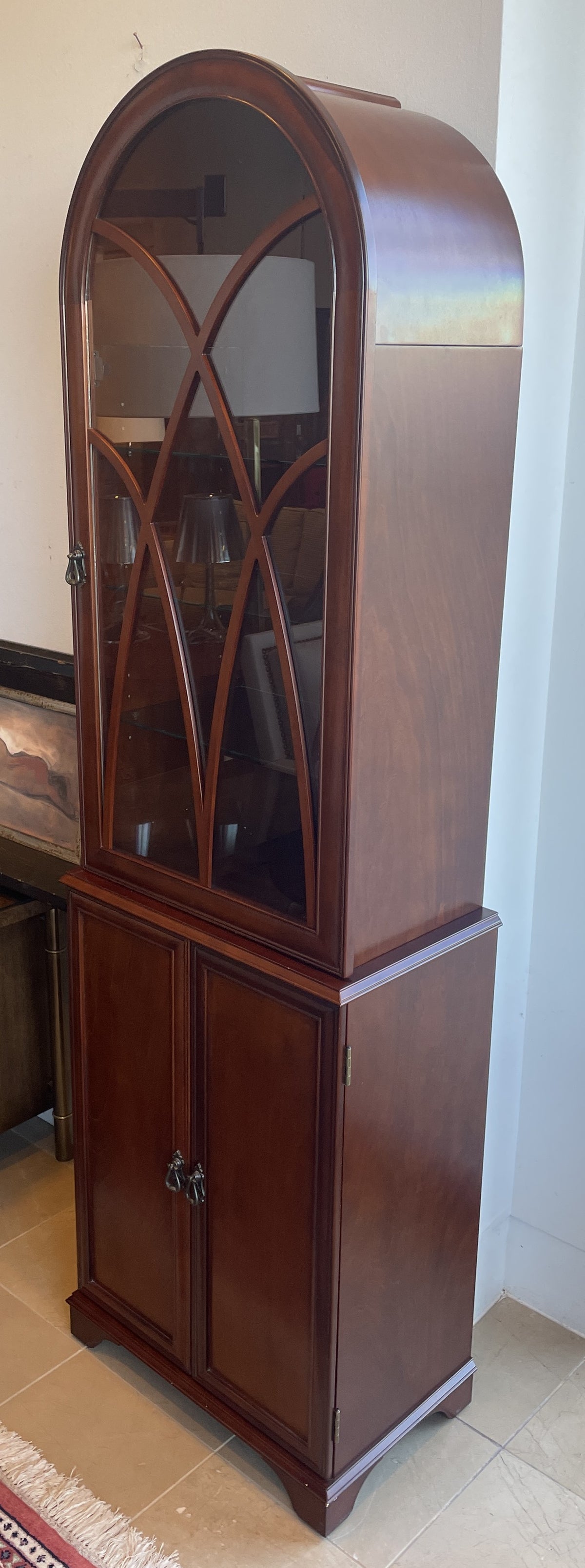 Bombay Company Curio Cabinet with Domed Top (0QH009)