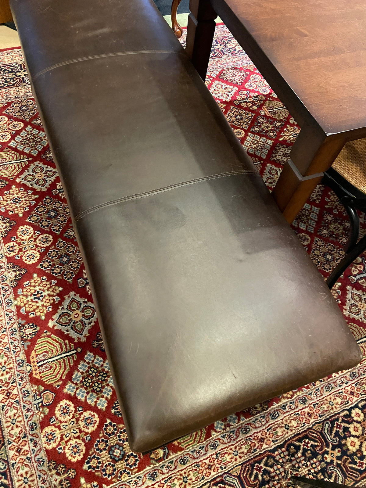 Camden Leather Bench with Tacks (0NX00M)