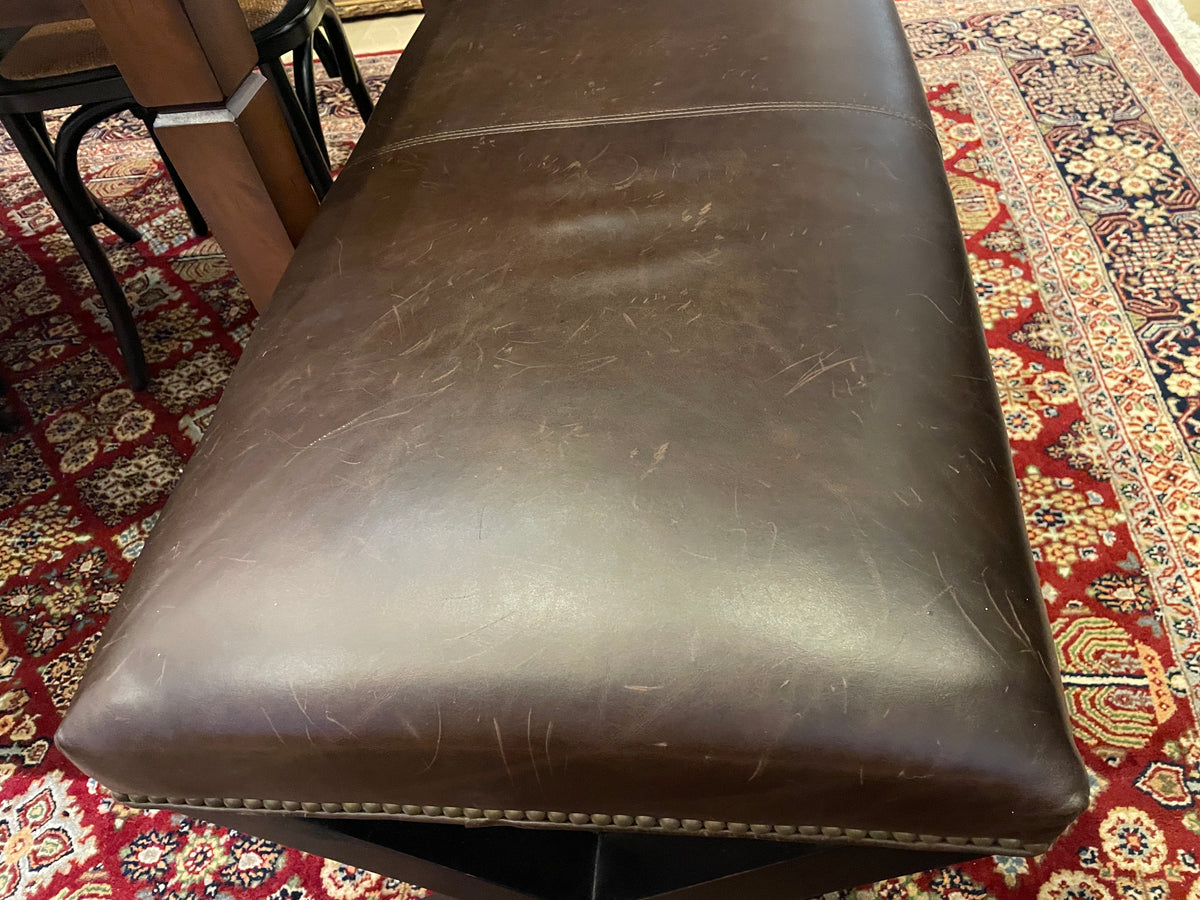 Camden Leather Bench with Tacks (0NX00M)