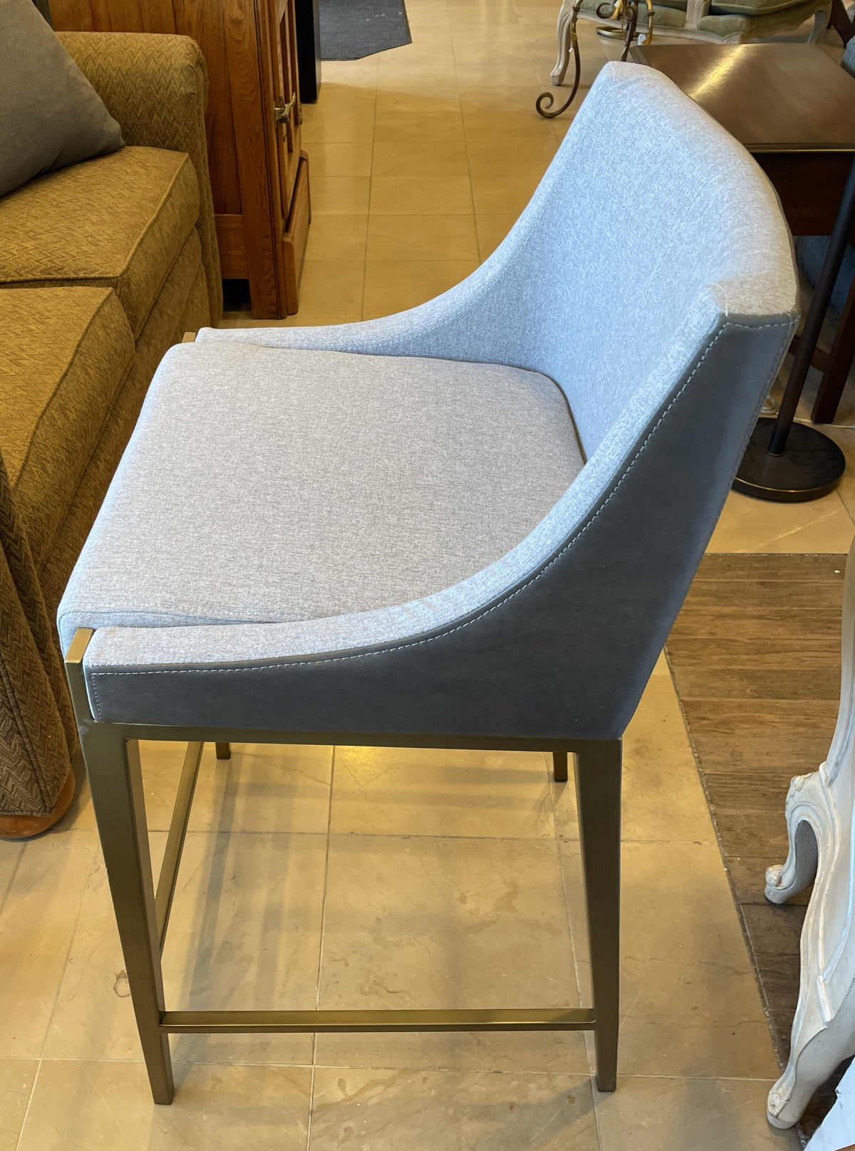Vig Fairview Counter Height Barstool, New in Box (0QE001)