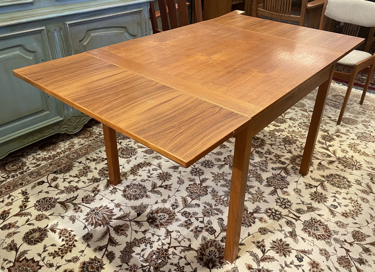 Mid Century Teak Extension Game Table (0QG006)