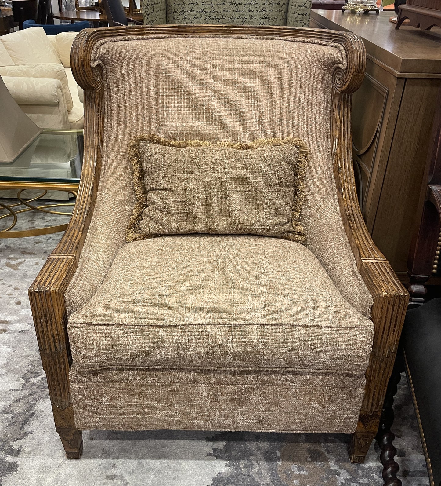 Tuscan Style Occassional Chair in Taupe (0IW004)