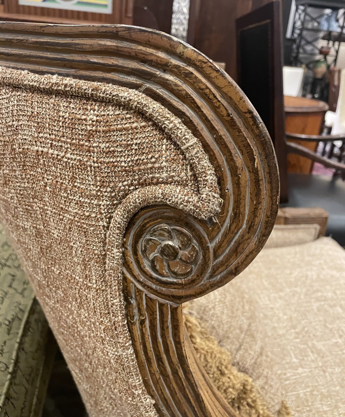 Tuscan Style Occassional Chair in Taupe (0IW004)