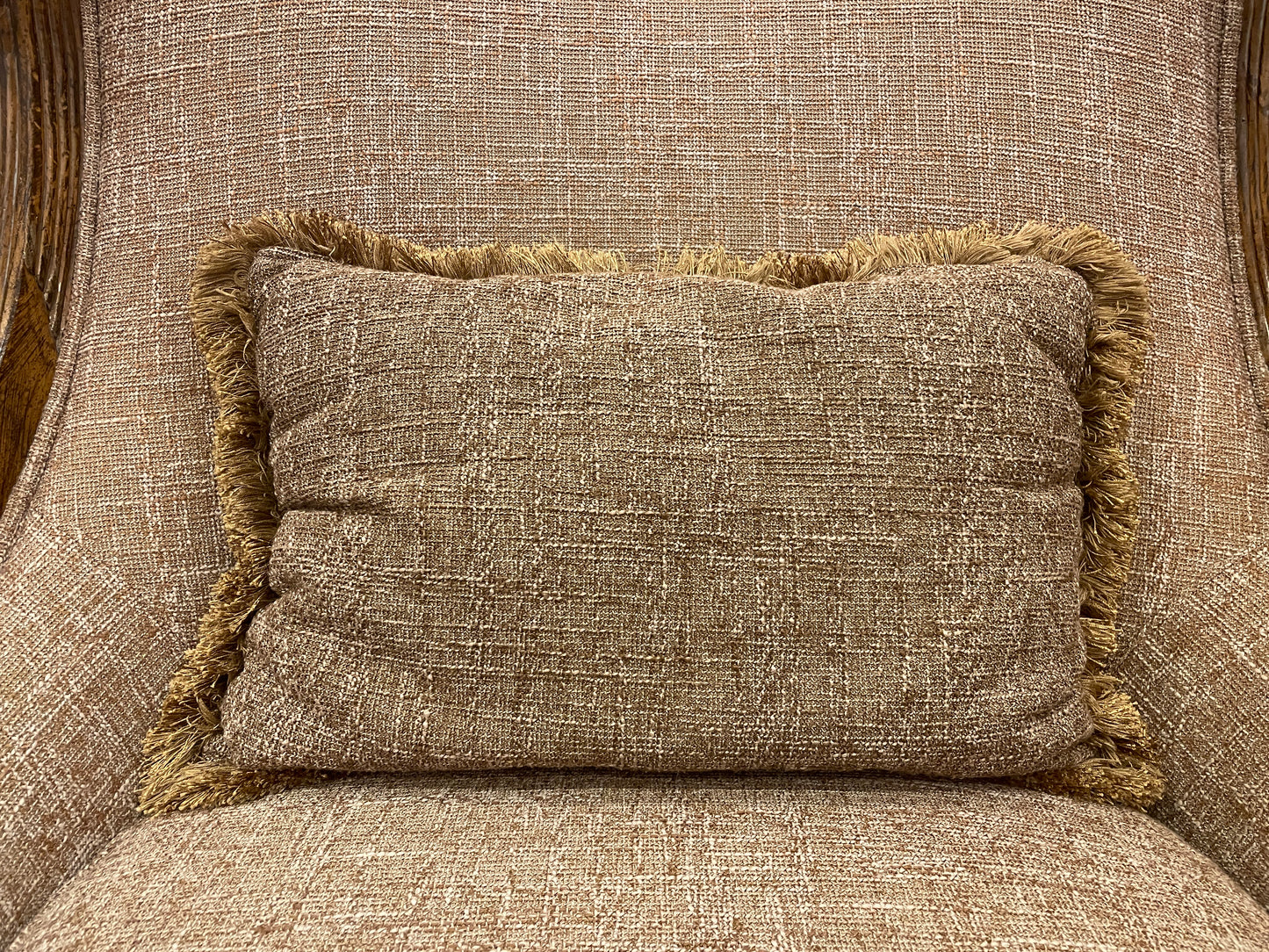 Tuscan Style Occassional Chair in Taupe (0IW004)