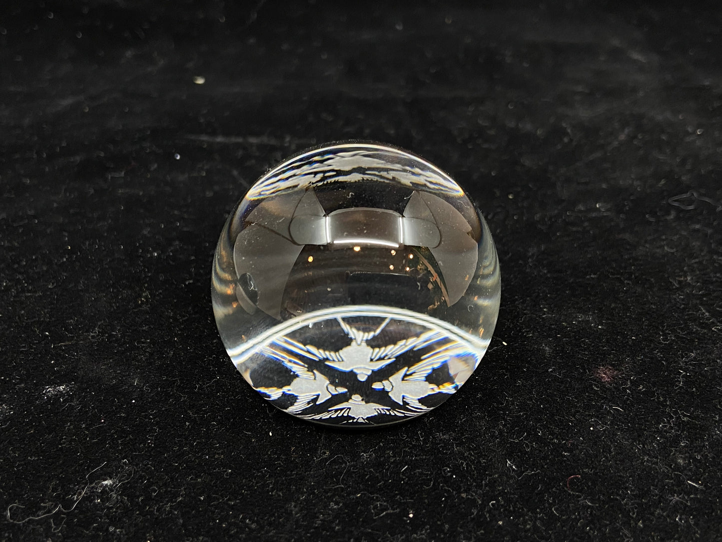 Lalique Bird Etched Bubble Paperweight (H3CJ3W, 6H9YNR)