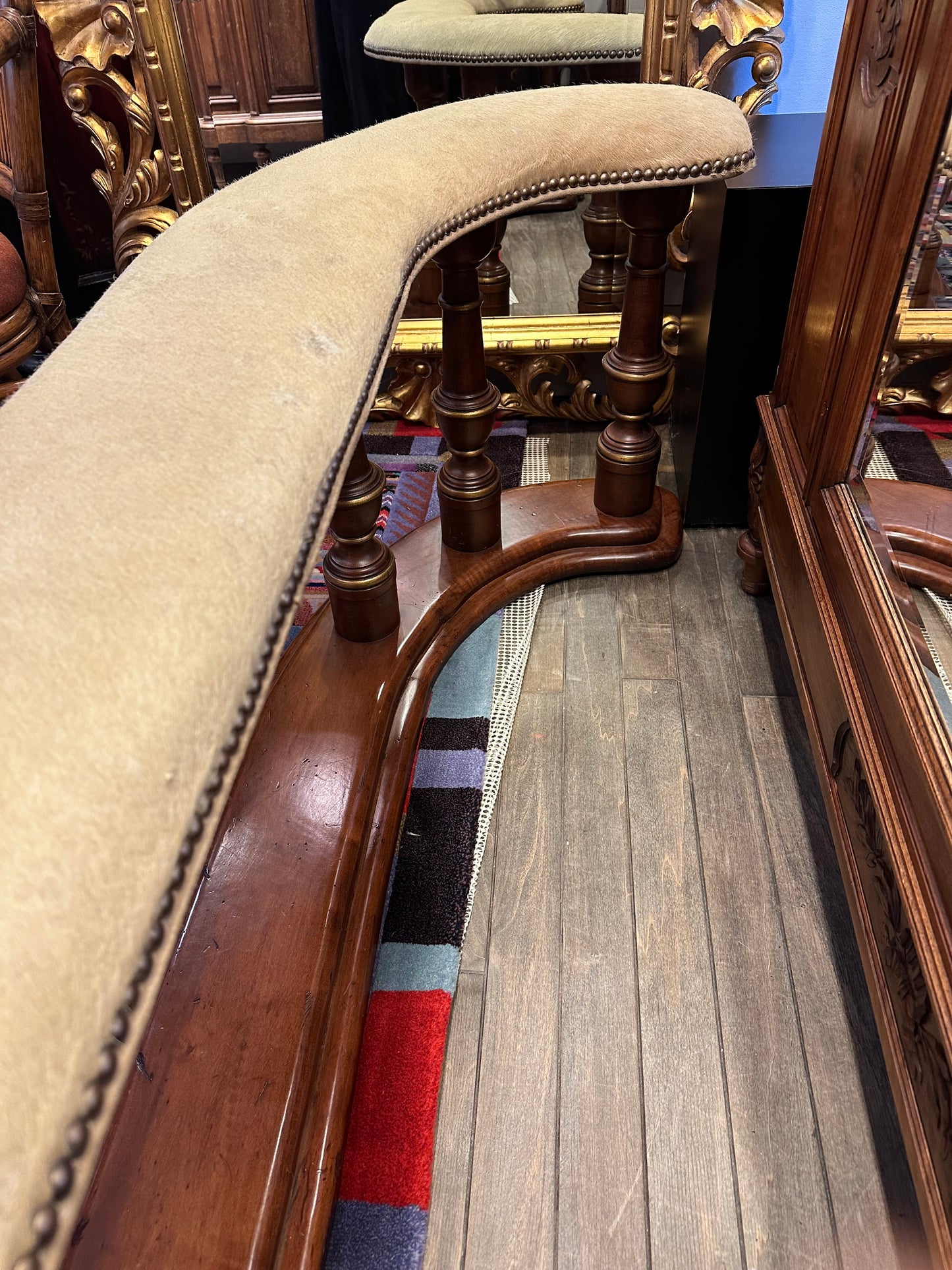 Semi Antique Club Fender With Hide Seat (6XSZUR)