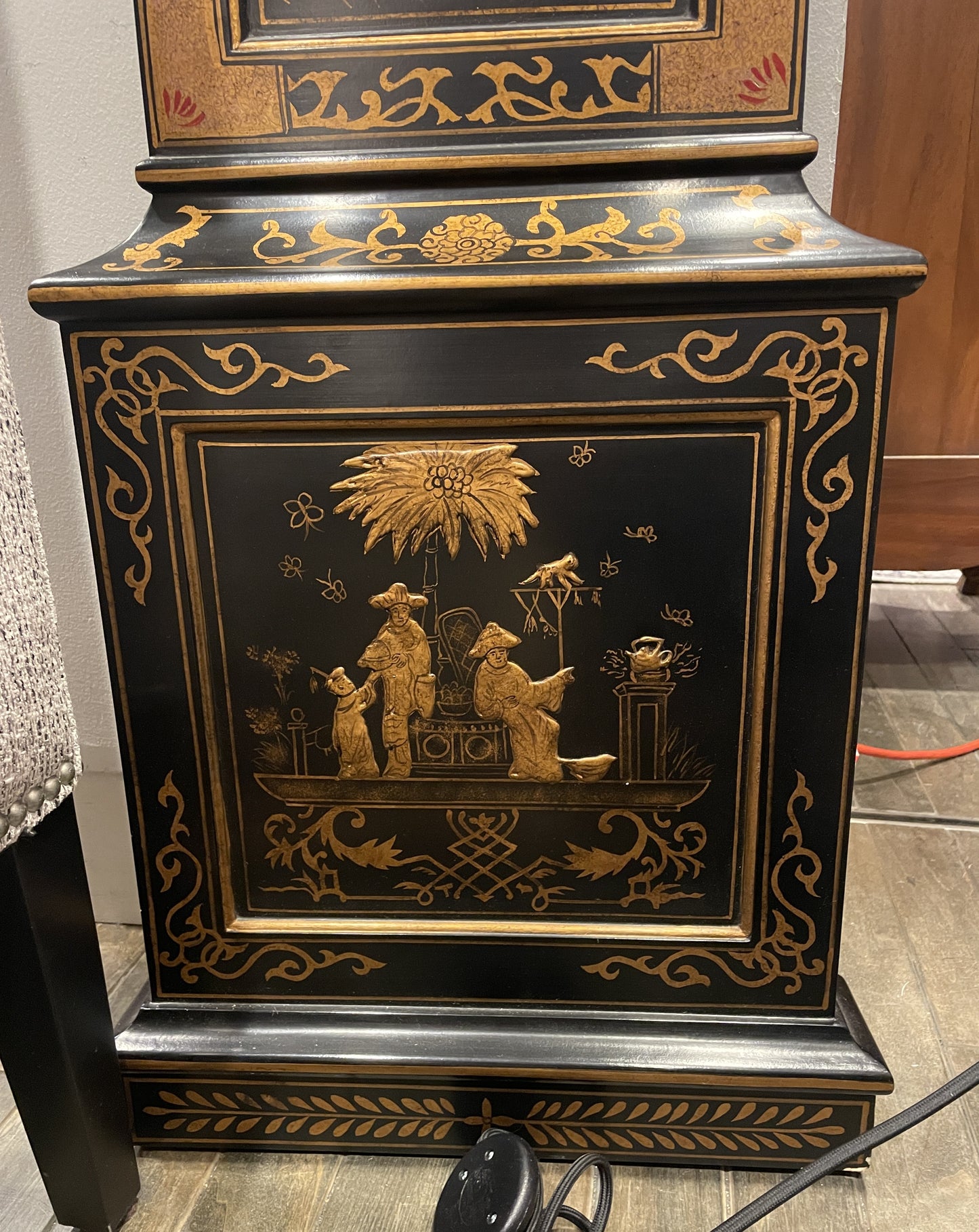 Castilian Low Profile Chinoserie Wall Clock (0IW005)