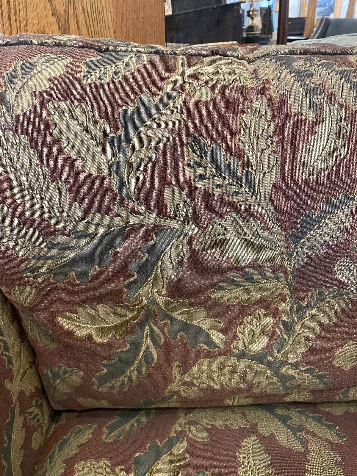 Marshall Fields Oak Leaf Upholstered Club Chair (0QM001)