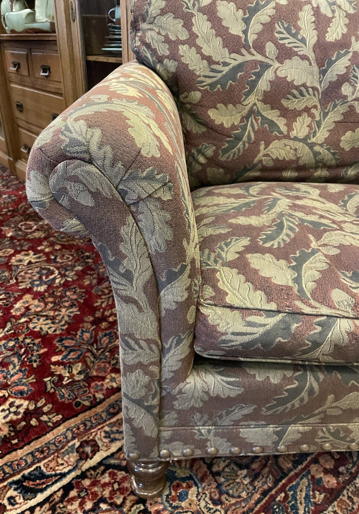 Marshall Fields Oak Leaf Upholstered Club Chair (0QM001)