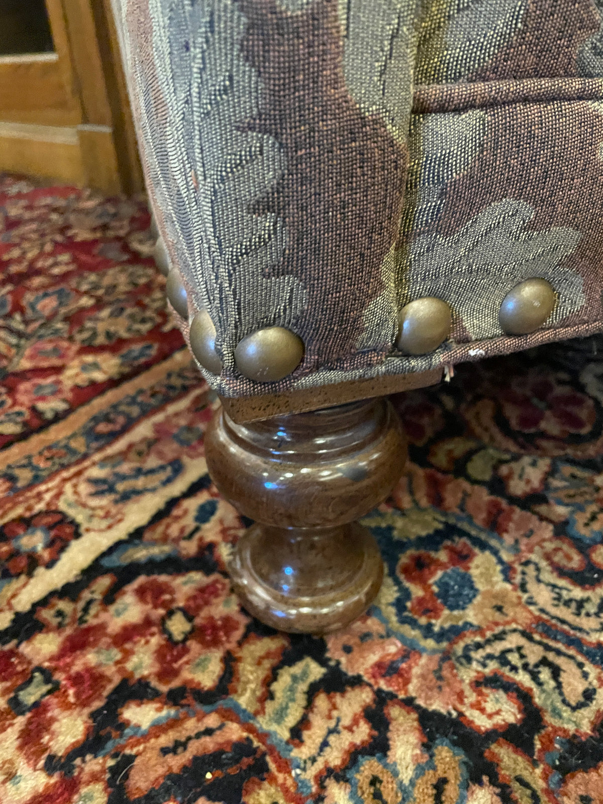 Marshall Fields Oak Leaf Upholstered Club Chair (0QM001)