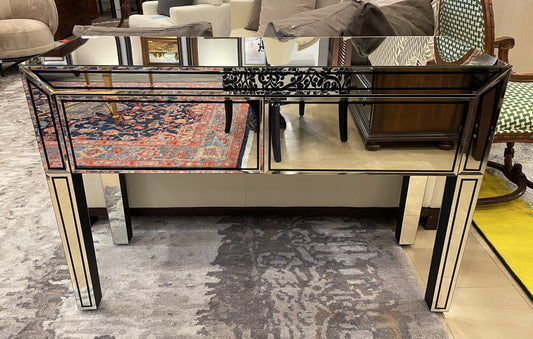 Walter E. Smithe Illagio Mirrored Console AS IS (01D004)