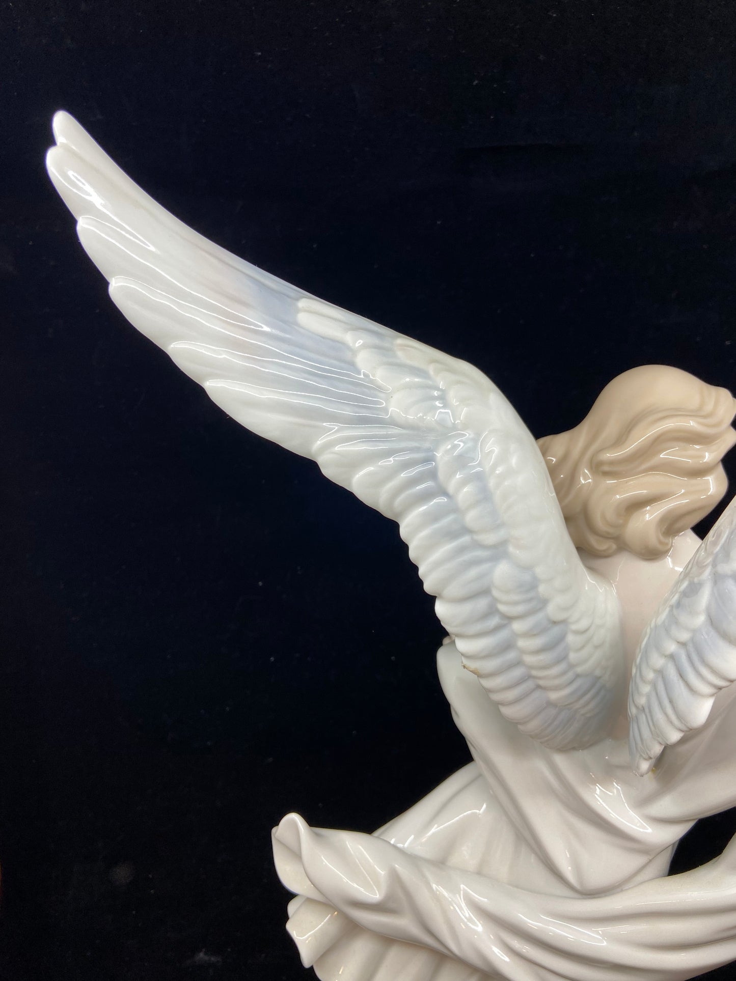 Lladro Guardian Angel #6352 (26144)