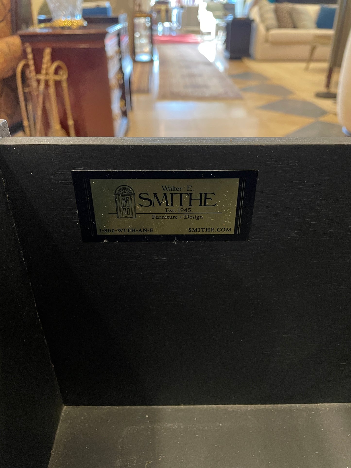 Walter E. Smithe Illagio Mirrored Console AS IS (01D004)
