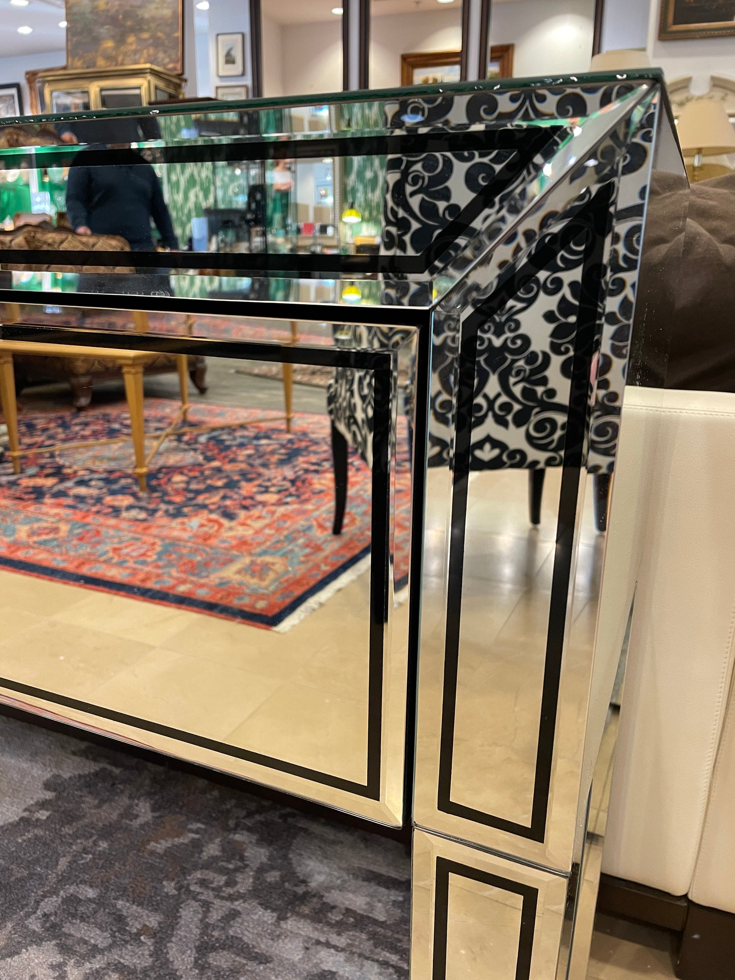 Walter E. Smithe Illagio Mirrored Console AS IS (01D004)