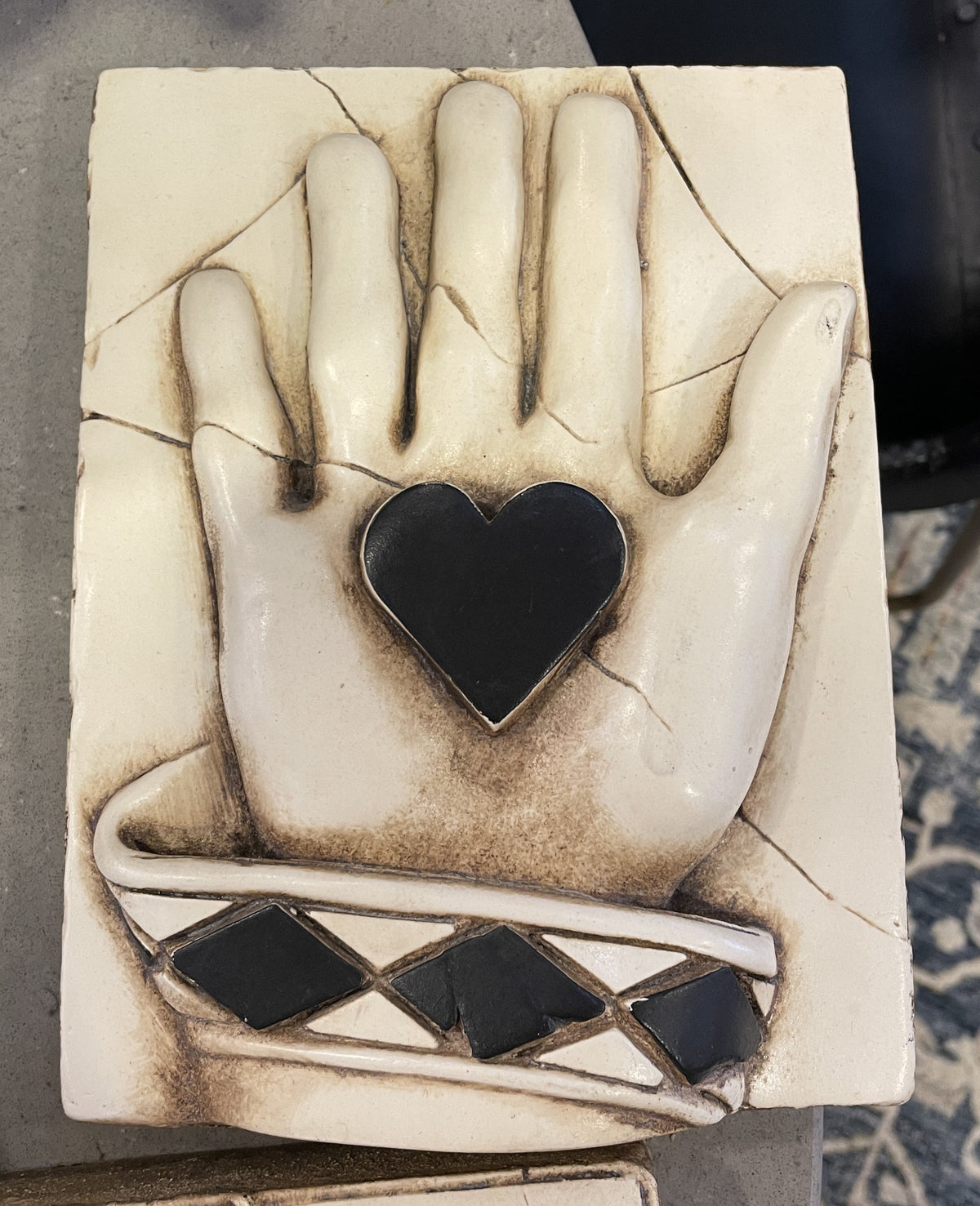 Sid Dickens T08 "Hand with Heart" (0QP00T)