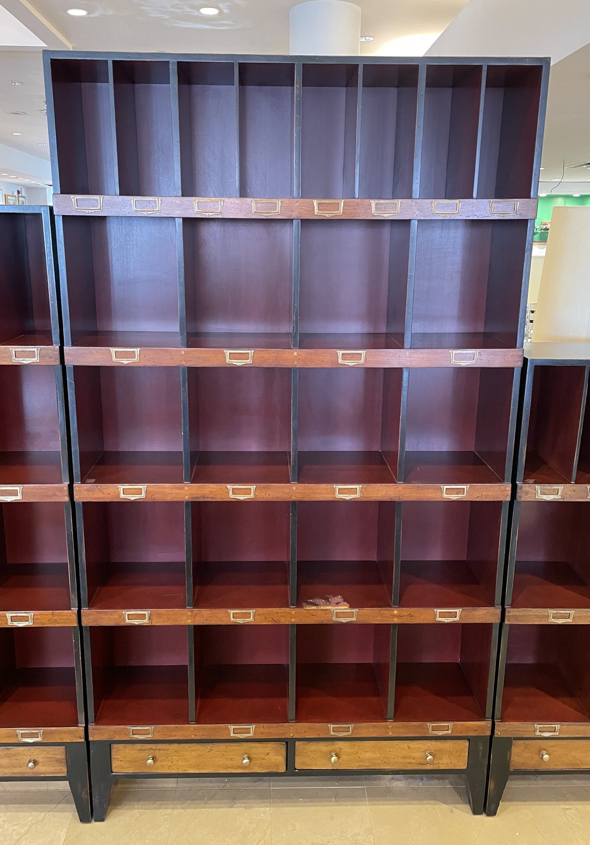 French Heritage Draper's Shelving, Large (0QO008)