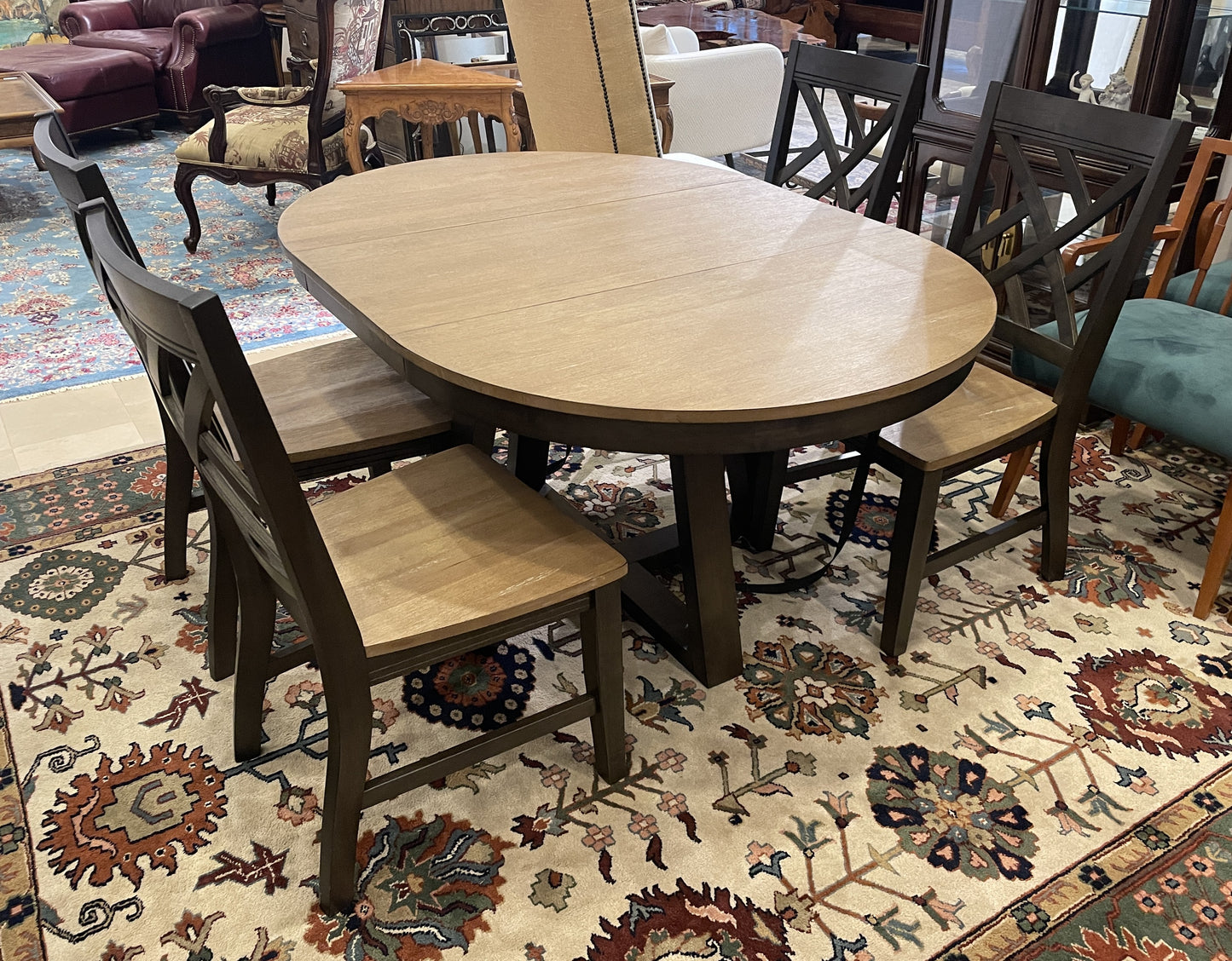 Harper Dining Table and 4 chairs, BRAND NEW (0KK00E)