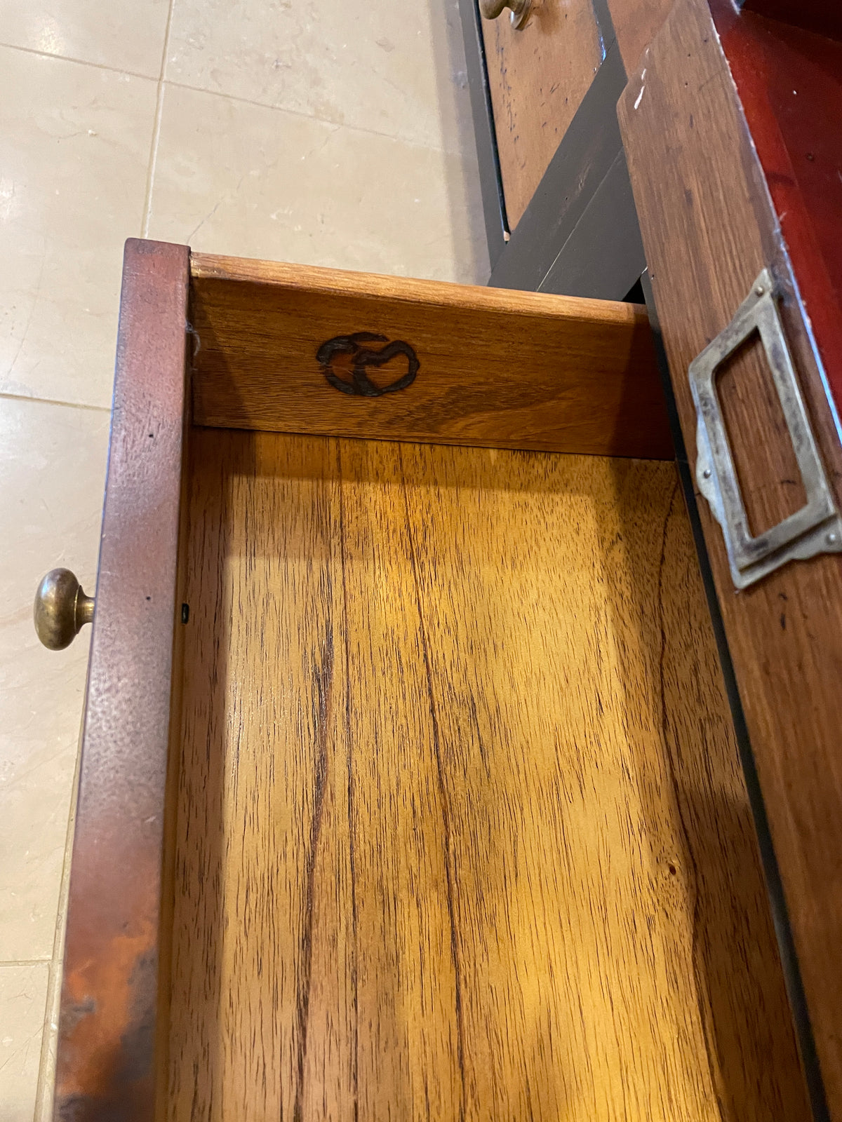 French Heritage Drapers Cabinet, Small (0QO00A)